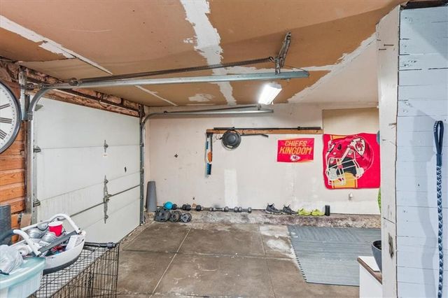 7337 Barnes Drive, Kansas City, KS 66109