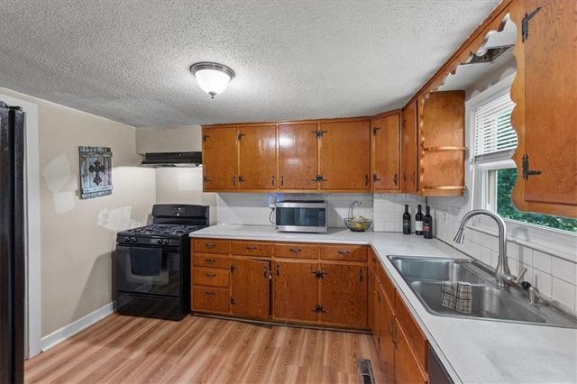 7337 Barnes Drive, Kansas City, KS 66109