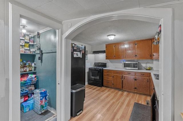7337 Barnes Drive, Kansas City, KS 66109