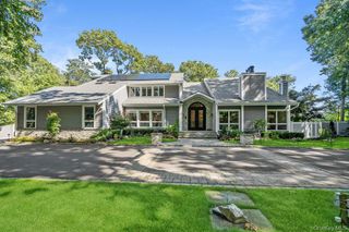 5 Coon Hollow Road, Lloyd Harbor, NY 11743