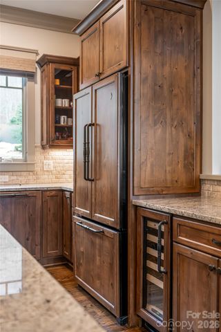 2 Cherokee Orchard Court, Fairview, NC 28730