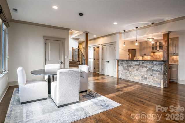 2 Cherokee Orchard Court, Fairview, NC 28730