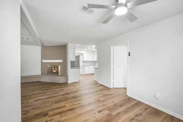 5914 Pebble Springs Drive, Houston, TX 77066