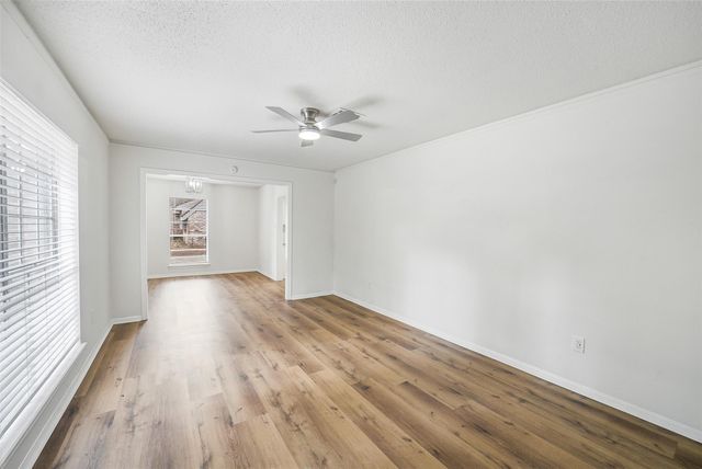 5914 Pebble Springs Drive, Houston, TX 77066