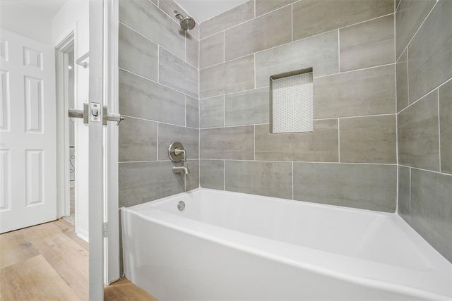 5914 Pebble Springs Drive, Houston, TX 77066