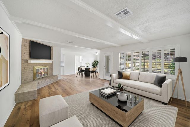 5914 Pebble Springs Drive, Houston, TX 77066