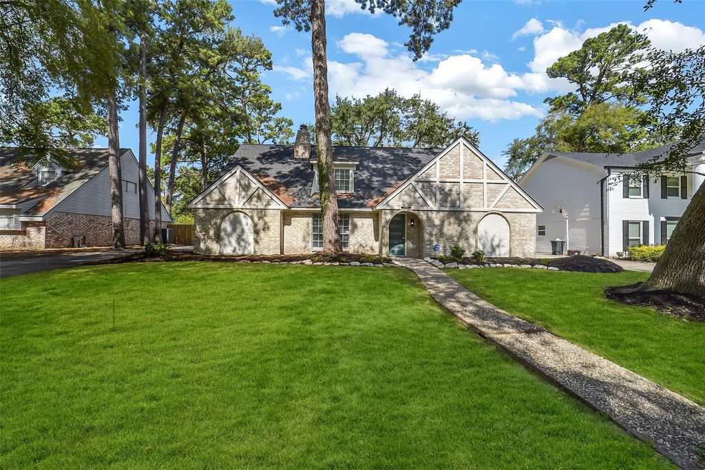5914 Pebble Springs Drive, Houston, TX 77066