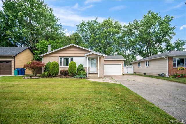 82 Bucyrus Drive, Amherst, NY 14228