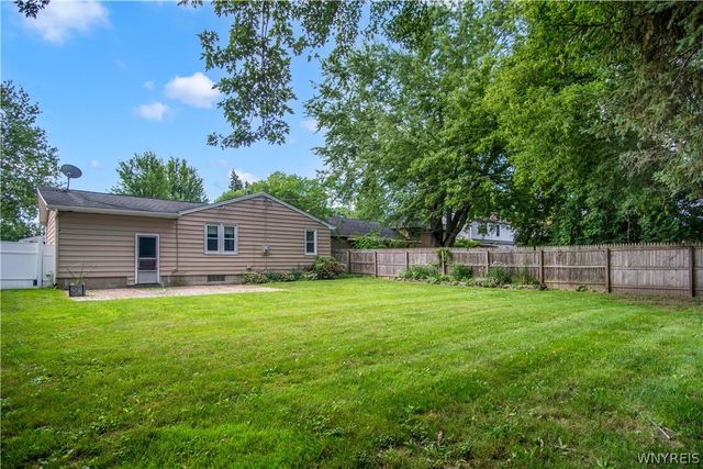 82 Bucyrus Drive, Amherst, NY 14228