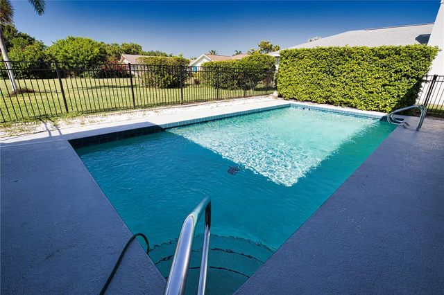 902 PINEHURST LANE, Venice, FL 34293