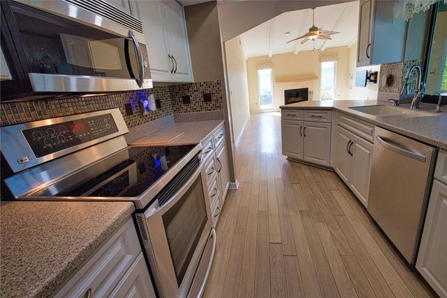 902 PINEHURST LANE, Venice, FL 34293