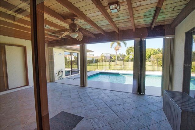 902 PINEHURST LANE, Venice, FL 34293
