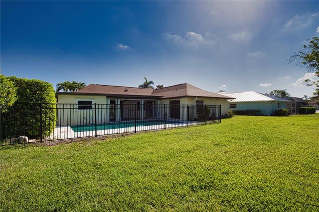 902 PINEHURST LANE, Venice, FL 34293
