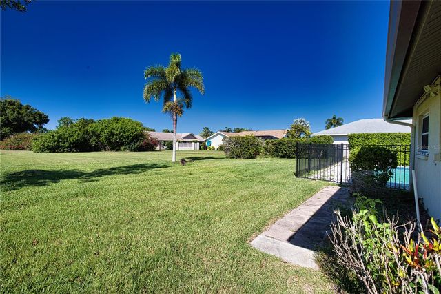 902 PINEHURST LANE, Venice, FL 34293