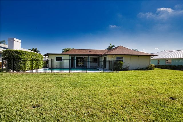 902 PINEHURST LANE, Venice, FL 34293