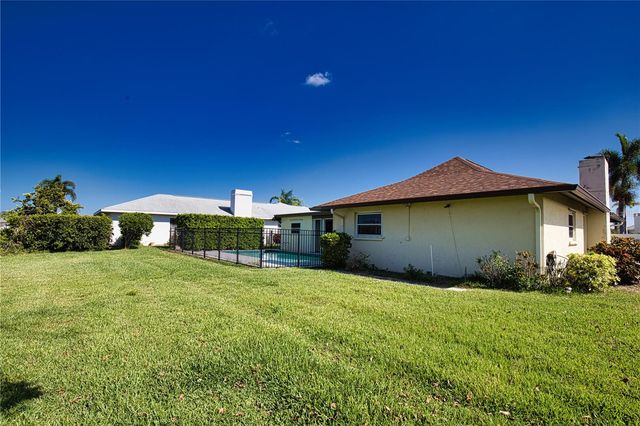 902 PINEHURST LANE, Venice, FL 34293