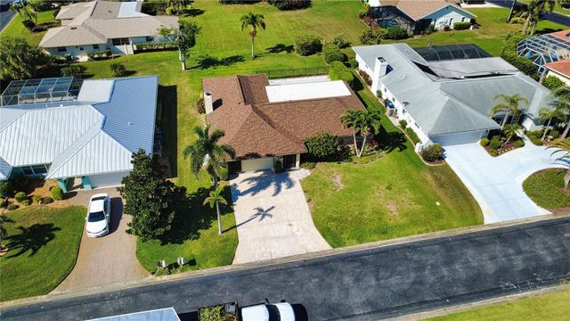 902 PINEHURST LANE, Venice, FL 34293