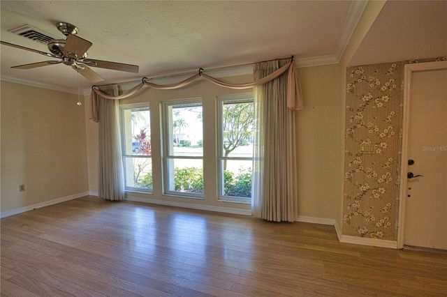902 PINEHURST LANE, Venice, FL 34293
