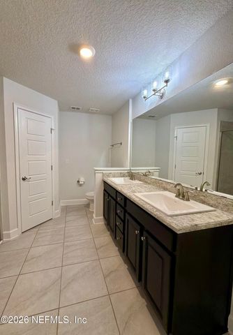 3180 NOBLE Court, Green Cove Springs, FL 32043