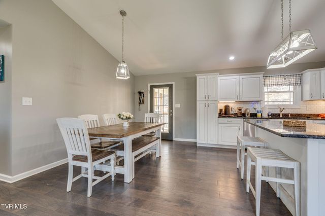 861 Cedar Branch Road, Kingsport, TN 37664