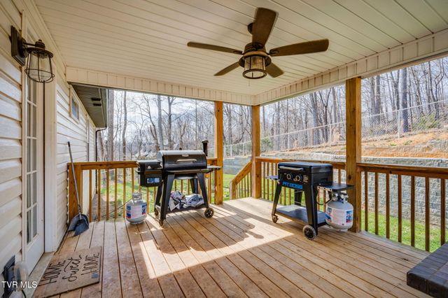 861 Cedar Branch Road, Kingsport, TN 37664