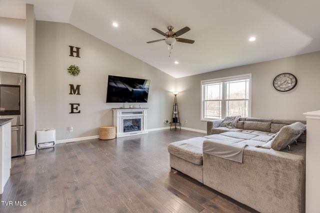 861 Cedar Branch Road, Kingsport, TN 37664