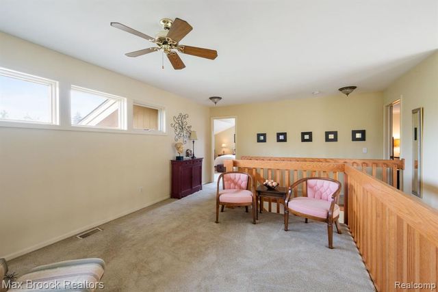 4723 Fairway Court, Waterford, MI 48328