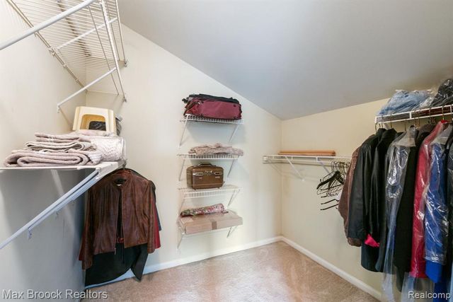 4723 Fairway Court, Waterford, MI 48328