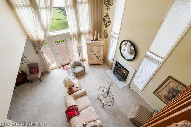 4723 Fairway Court, Waterford, MI 48328