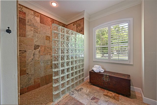 3240 WALTER TRAVIS DRIVE, Sarasota, FL 34240