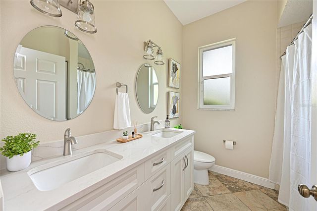 3240 WALTER TRAVIS DRIVE, Sarasota, FL 34240