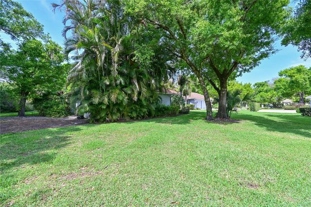 3240 WALTER TRAVIS DRIVE, Sarasota, FL 34240