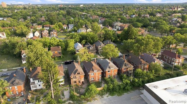 3304 Clairmount Street, Detroit, MI 48206