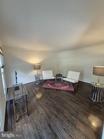 100 BLACKPOWDER LN, Fort Washington, MD 20744