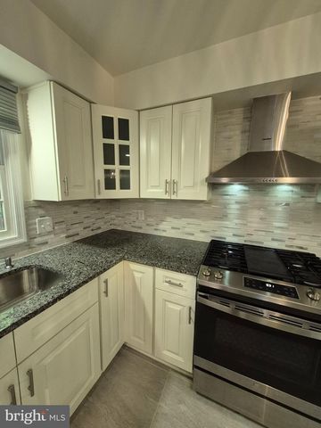 100 BLACKPOWDER LN, Fort Washington, MD 20744