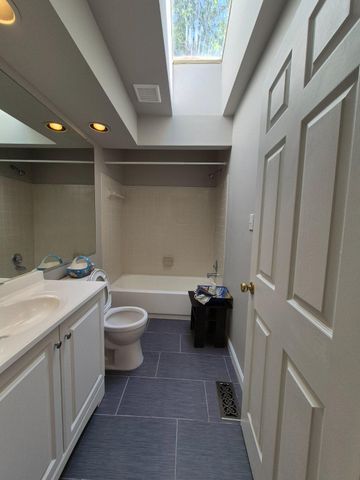 100 BLACKPOWDER LN, Fort Washington, MD 20744