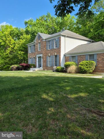 100 BLACKPOWDER LN, Fort Washington, MD 20744
