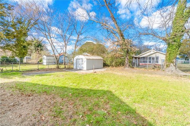 30 Kirby ST, Portsmouth, VA 23702