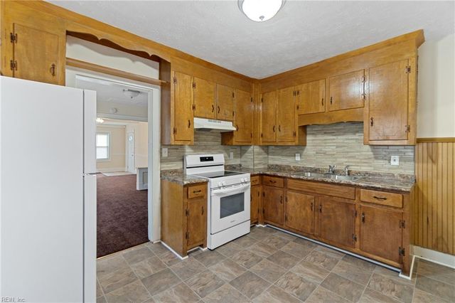 30 Kirby ST, Portsmouth, VA 23702