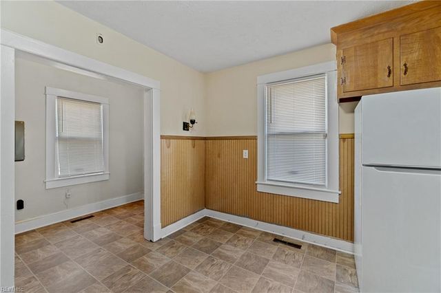 30 Kirby ST, Portsmouth, VA 23702