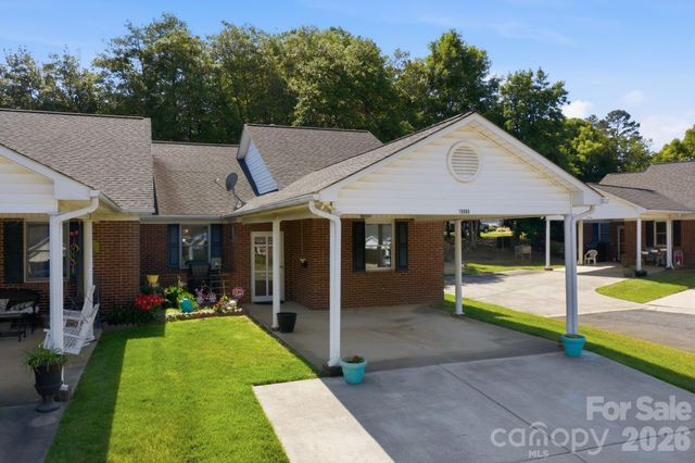 19980 Oak Leaf Circle, Cornelius, NC 28031