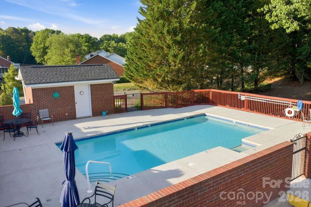 19980 Oak Leaf Circle, Cornelius, NC 28031