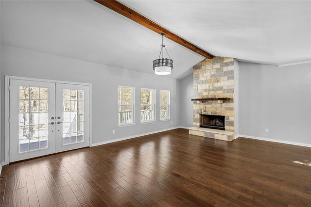 705 Lost Hunters Canyon, China Spring, TX 76633