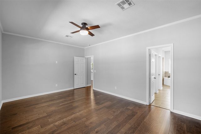 705 Lost Hunters Canyon, China Spring, TX 76633