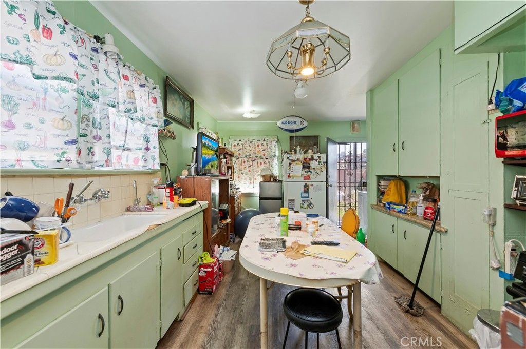 1438 W 70th, Los Angeles, CA 90047 — photo 4