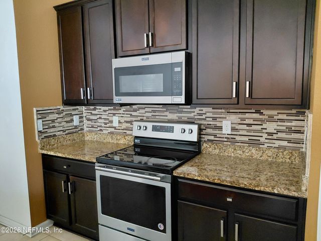 7287 CLAREMONT CREEK Drive, Jacksonville, FL 32222