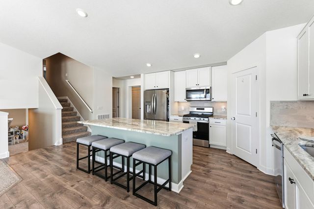 7780 207th Street W, Lakeville, MN 55044