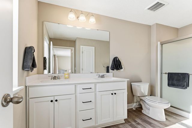 7780 207th Street W, Lakeville, MN 55044