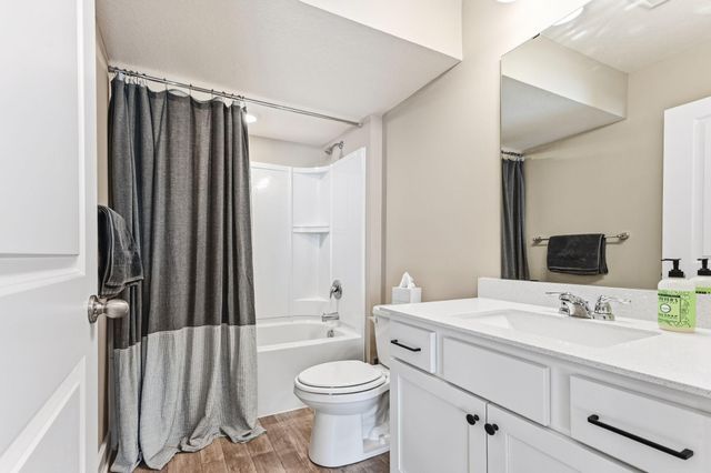 7780 207th Street W, Lakeville, MN 55044