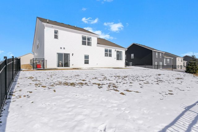 7780 207th Street W, Lakeville, MN 55044